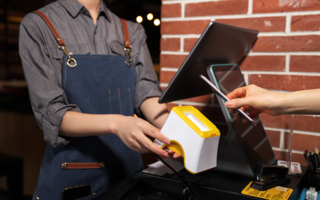 從數(shù)據(jù)驅(qū)動到智能運營，國產(chǎn)一體機主板賦能智慧新零售發(fā)展